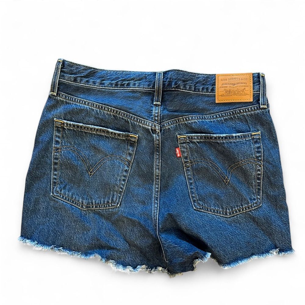 Levi’s Ribcage Shorts Button Fly 32 - Picture 2 of 3